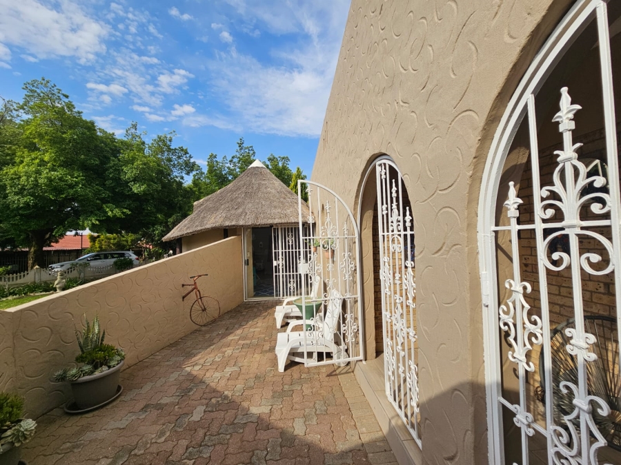 5 Bedroom Property for Sale in Merriespruit Free State